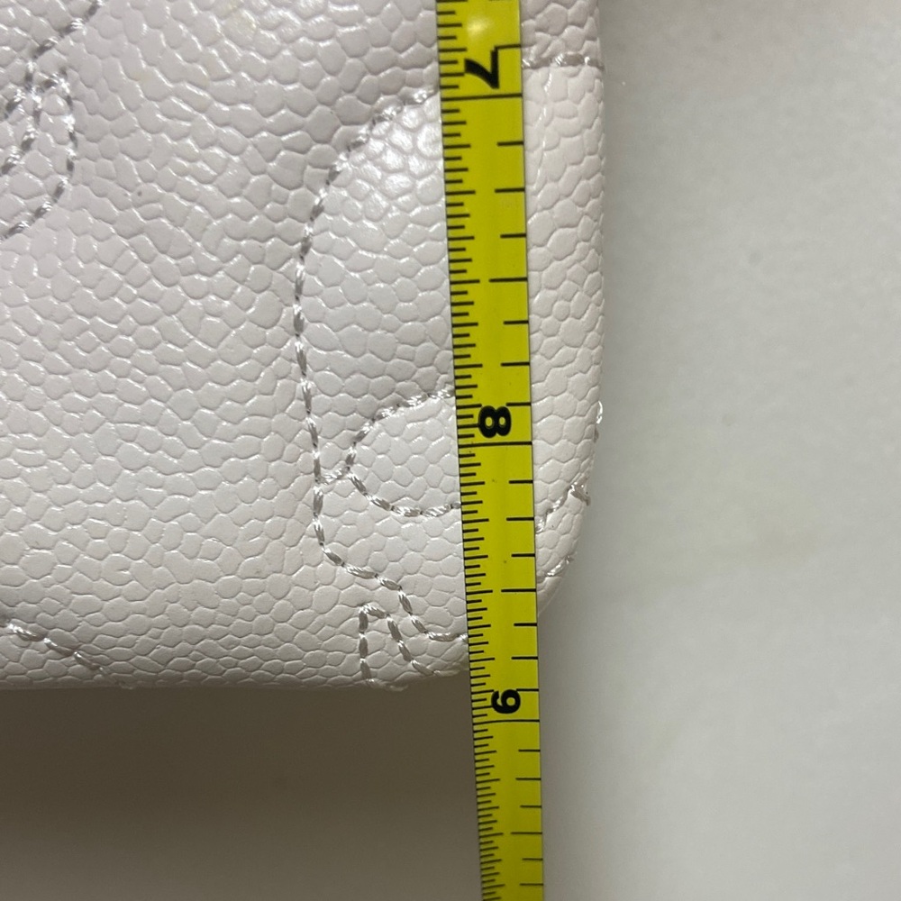 Betsey Johnson White Skull Embossed Wristlet - Picture 4 of 4